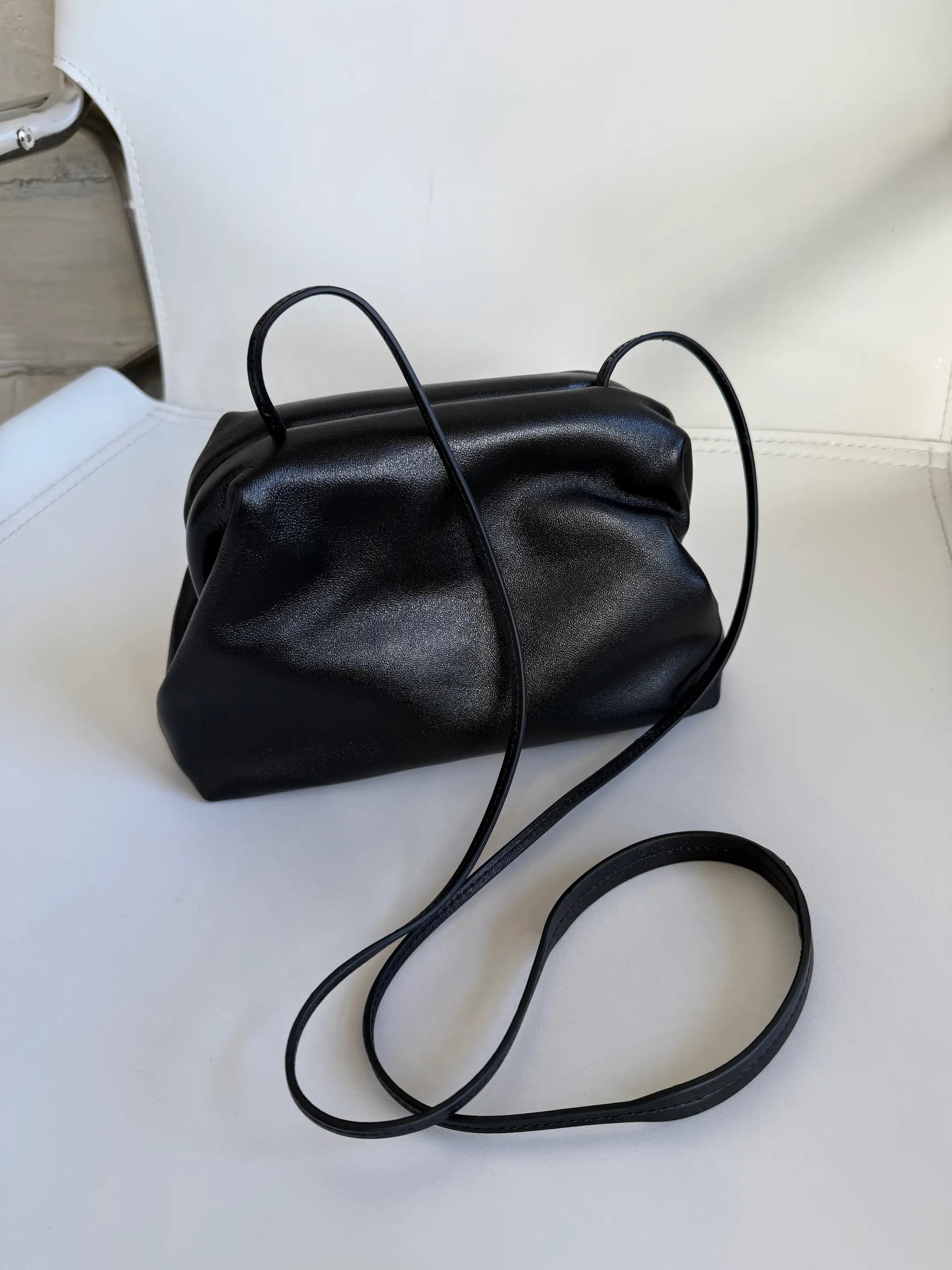 Kiss Bag - Black