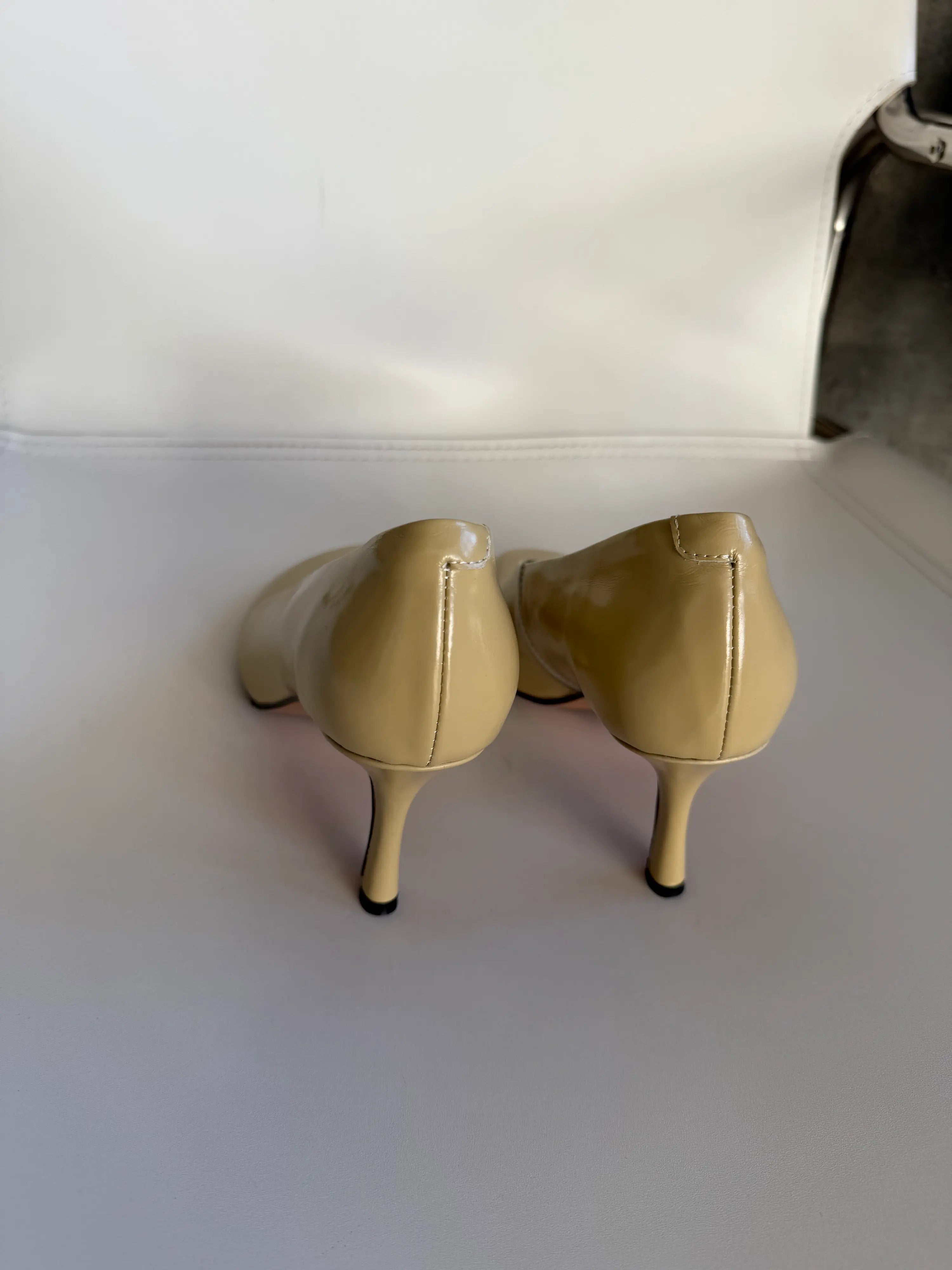 Leather High-heel Shoes - Butter