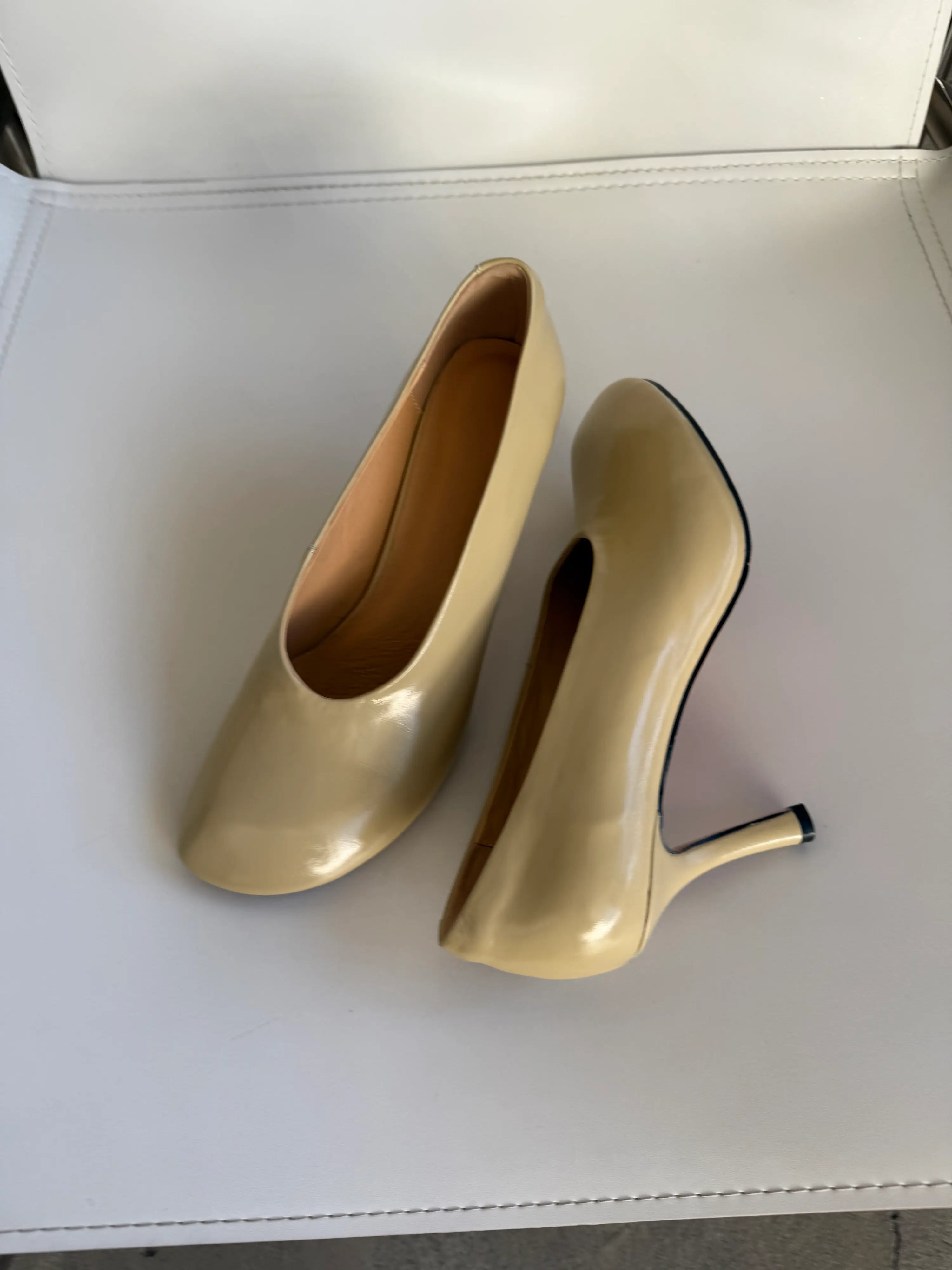 Leather High-heel Shoes - Butter